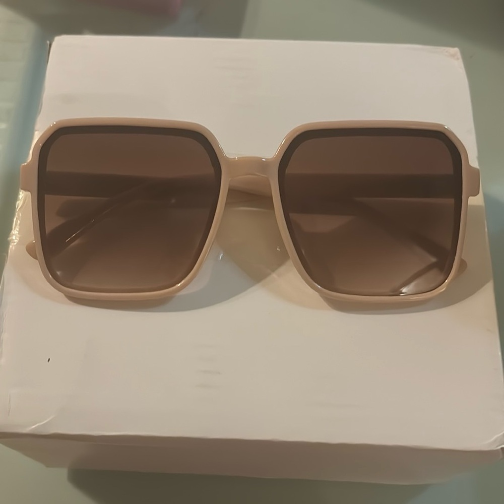 Pink rim sunglasses